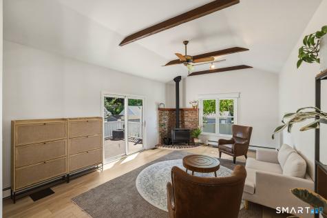 35 Birchwood Square Stratford CT 06614