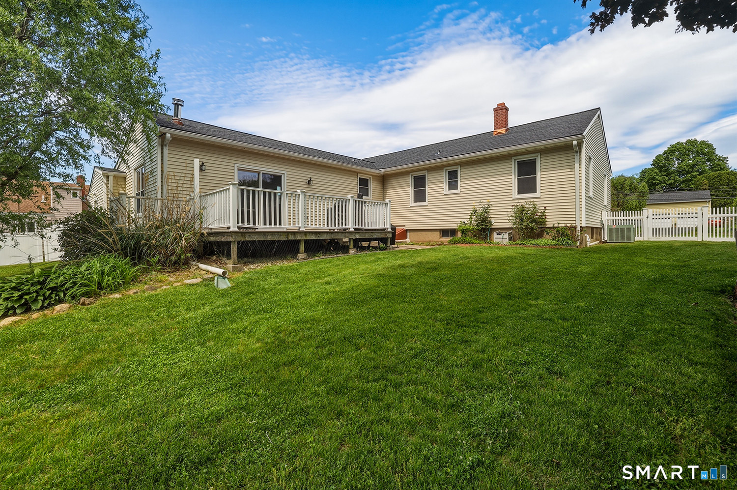 35 Birchwood Square Stratford CT 06614