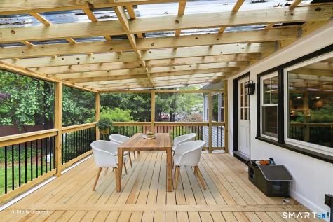 44 Old Colony Road North Stonington CT 06359