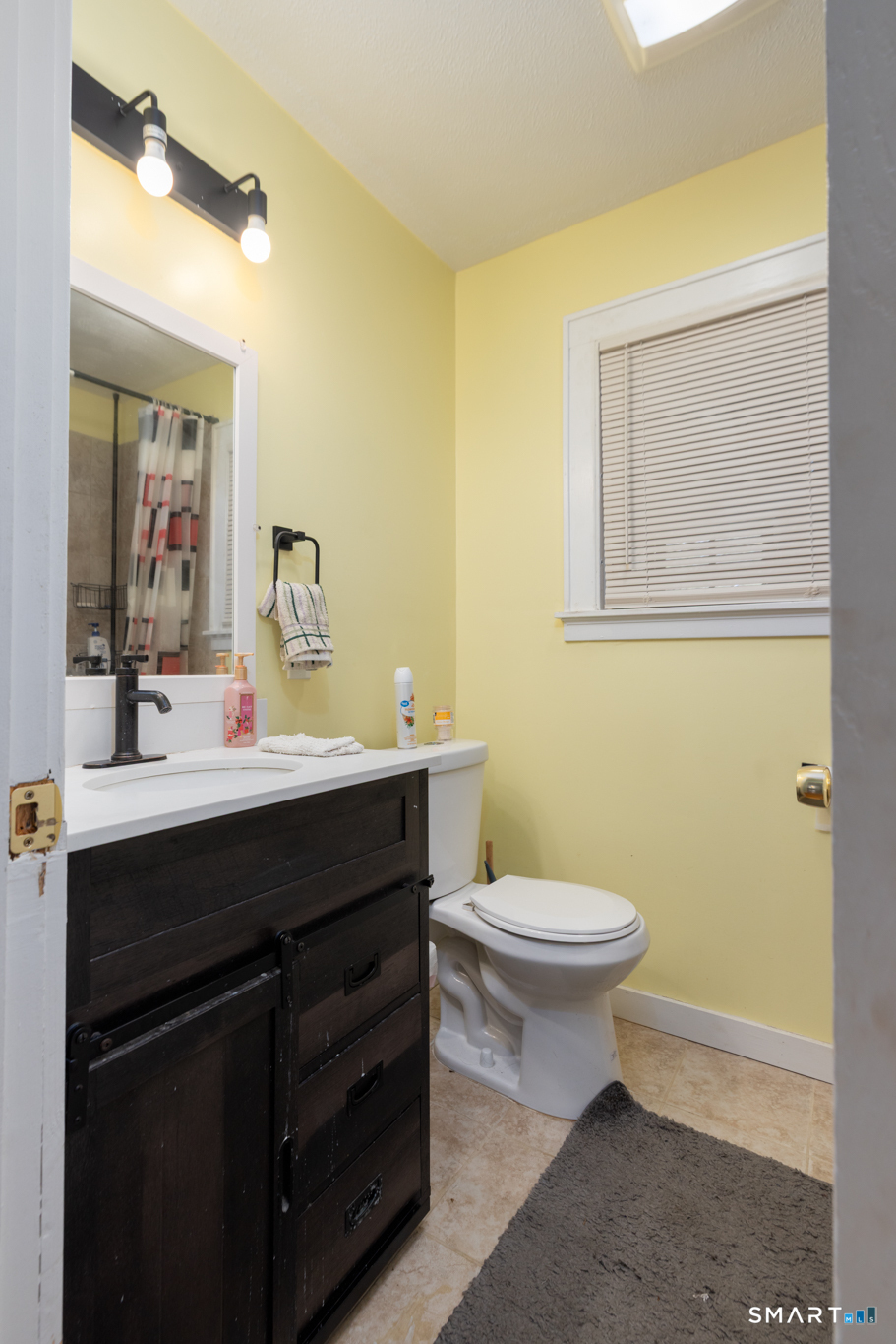 53 Broadview Heights Thomaston CT 06787