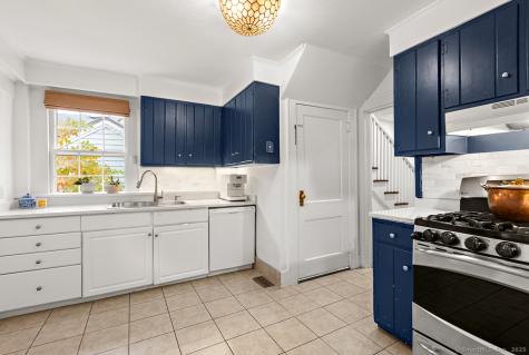 98 Holmes Avenue Darien CT 06820