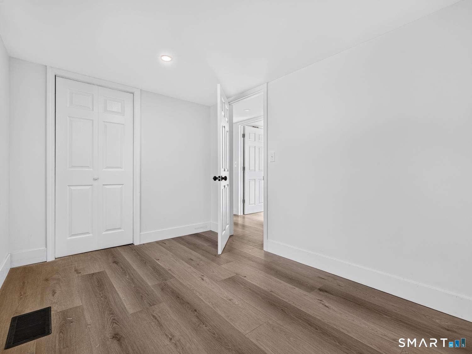 121 Bokum Road Old Saybrook CT 06475