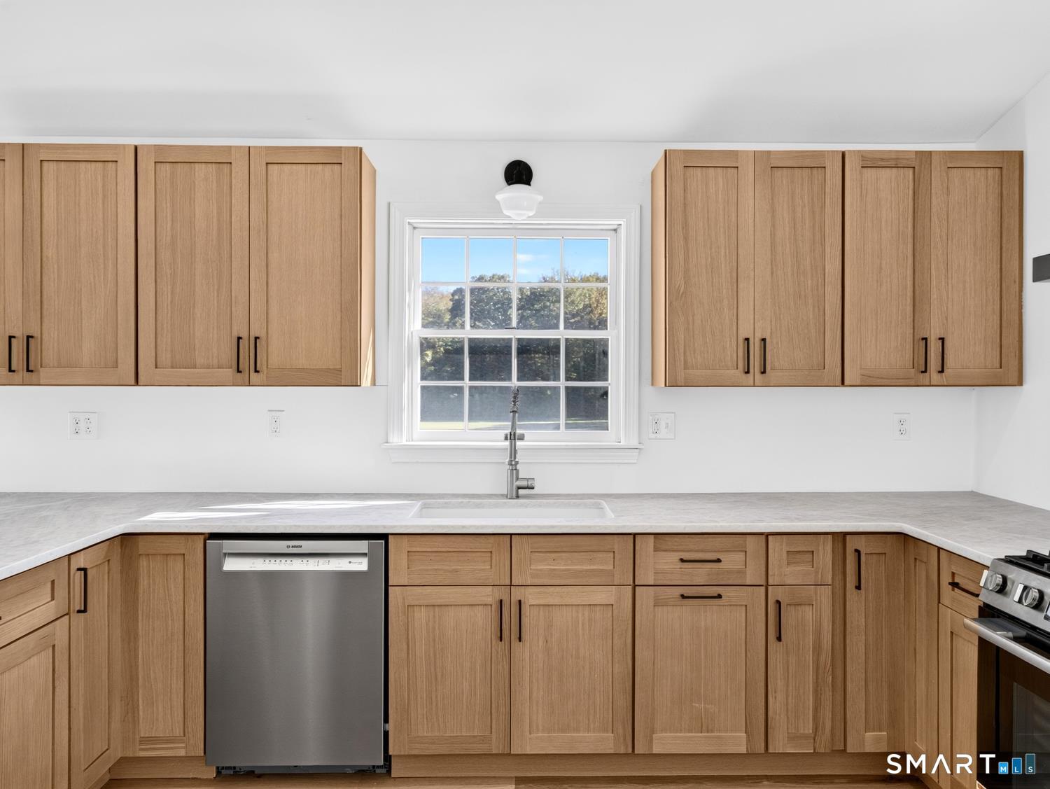 121 Bokum Road Old Saybrook CT 06475