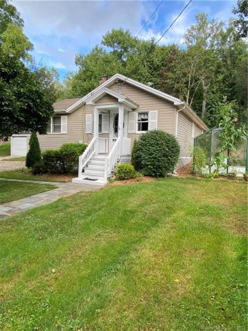 38 Lakeview Drive Bethlehem CT 06751