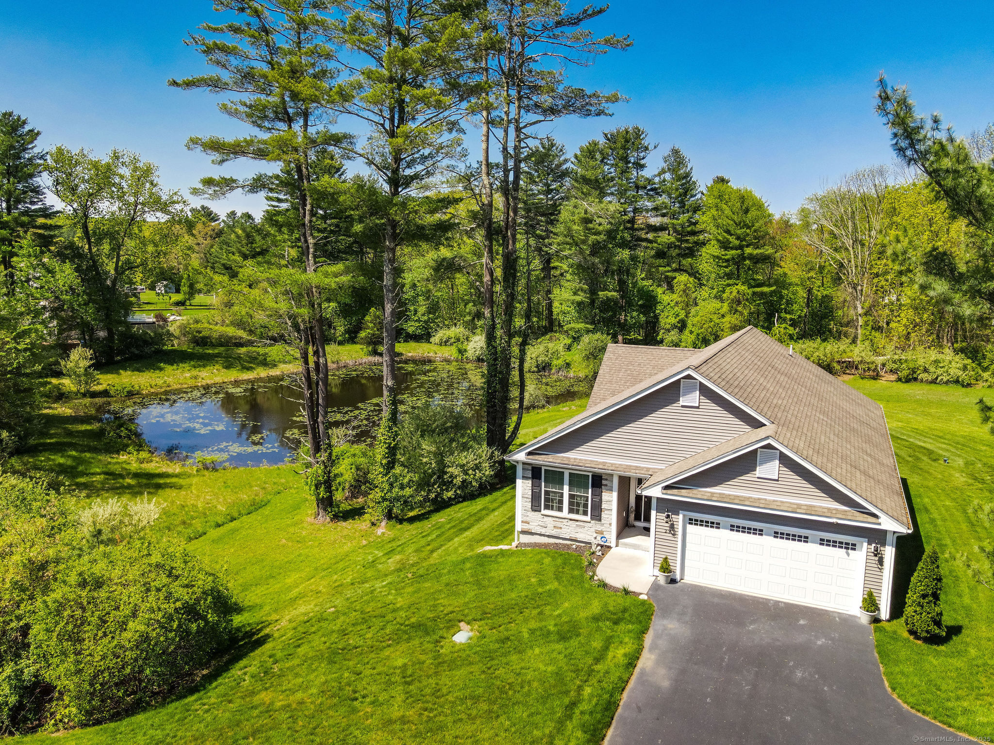 23 Brookside Drive Killingly CT 06241