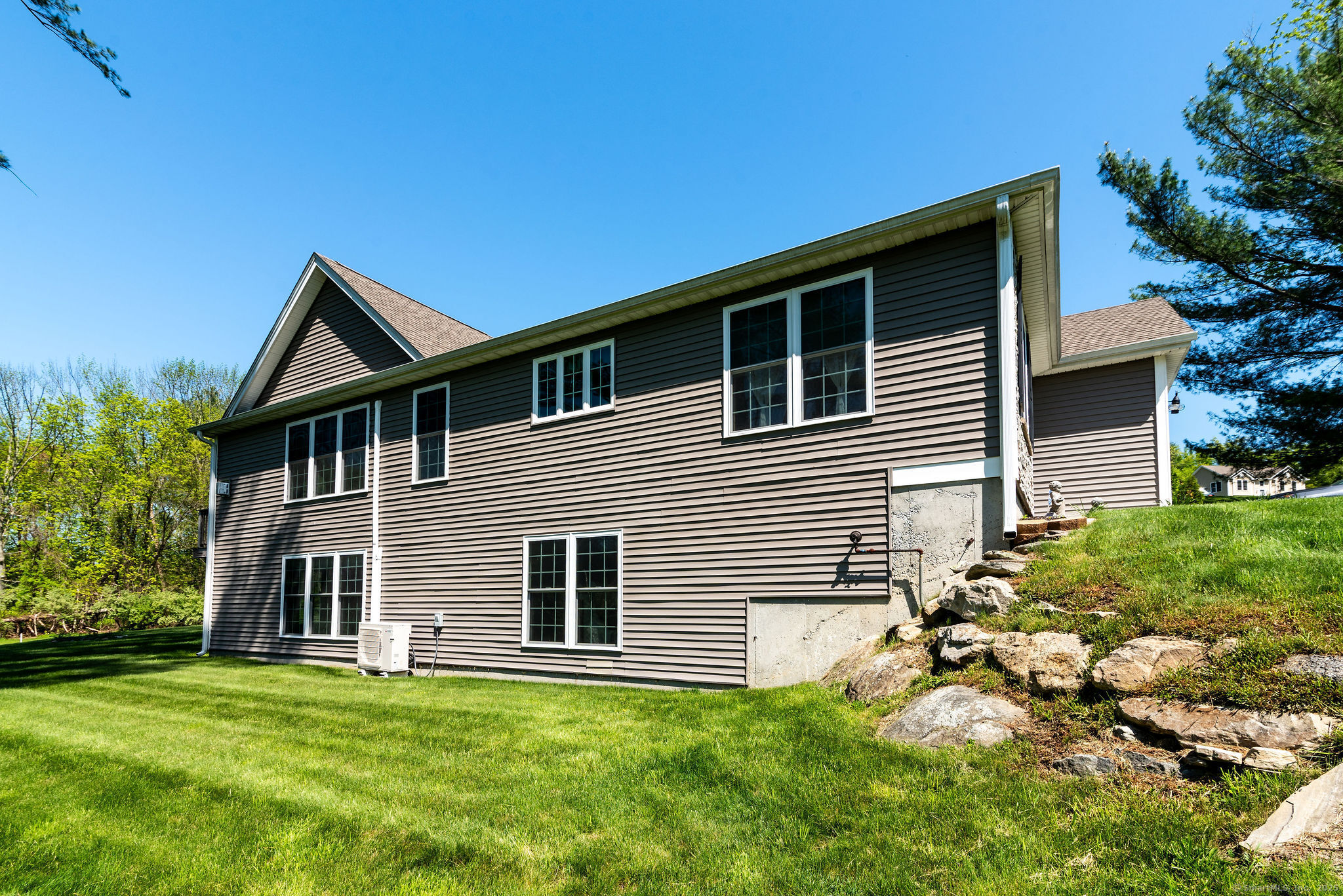 23 Brookside Drive Killingly CT 06241