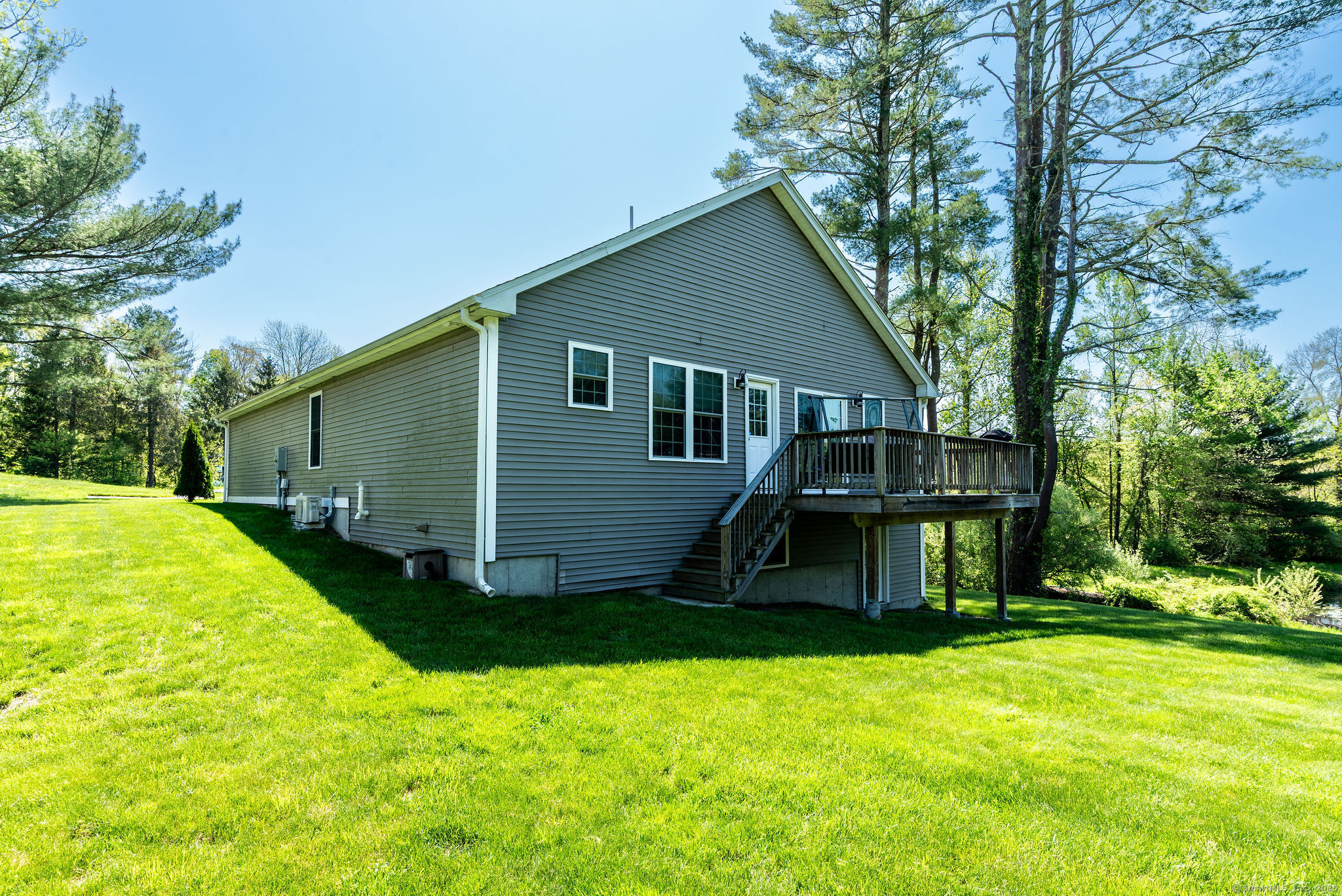23 Brookside Drive Killingly CT 06241