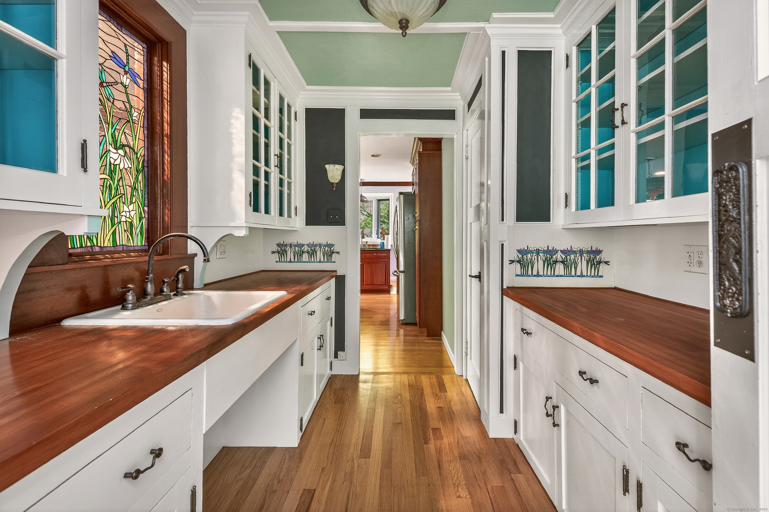 98 Island Trail Morris CT 06763