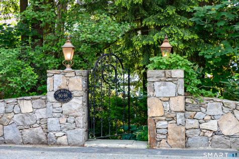 98 Island Trail Morris CT 06763