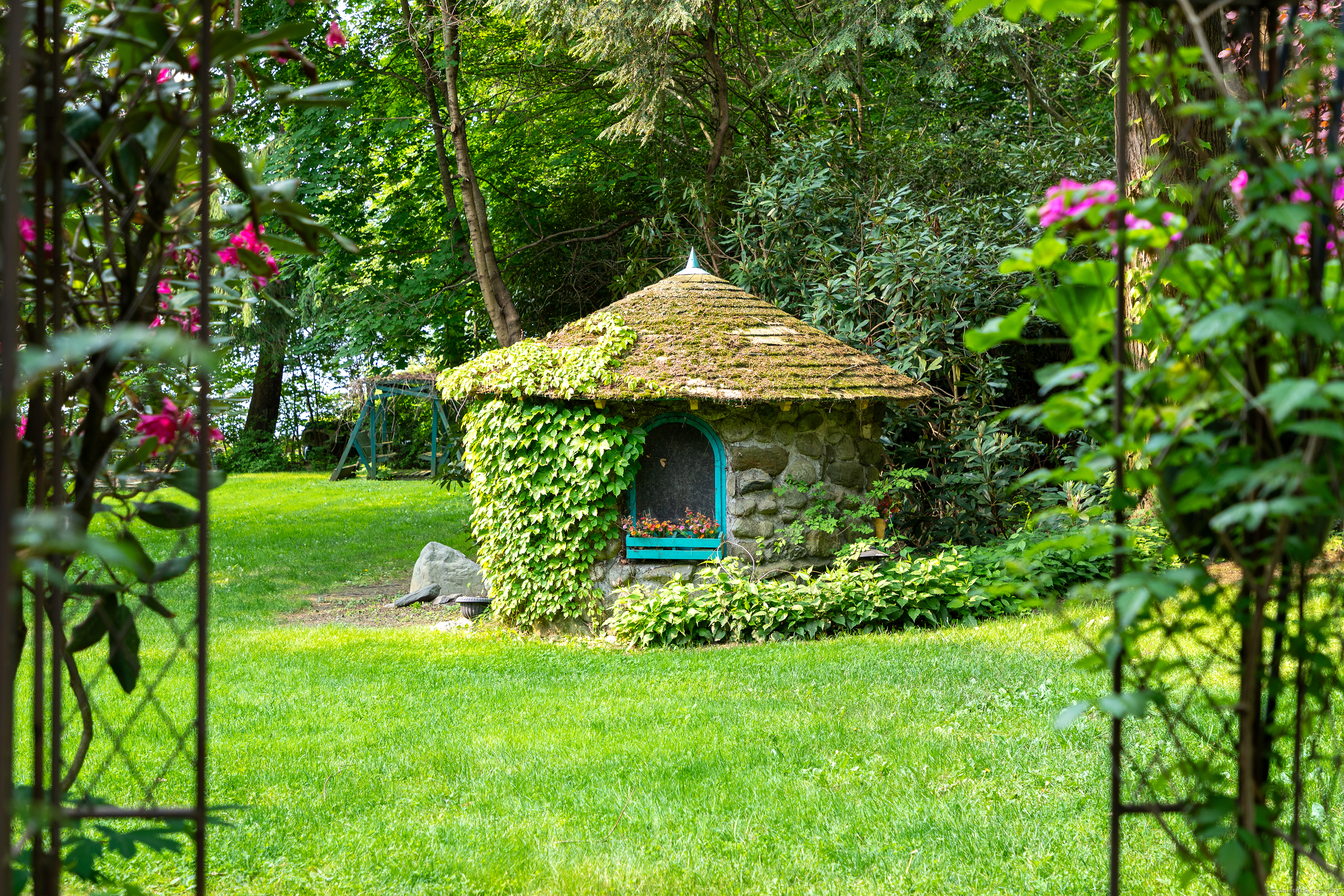 98 Island Trail Morris CT 06763