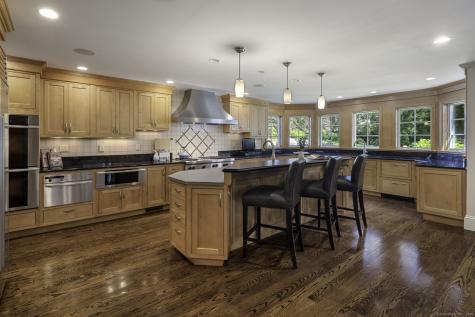 11 Old Oak Road Darien CT 06820