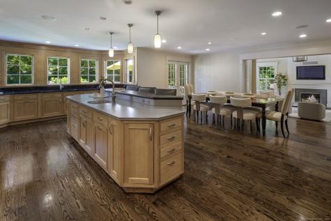 11 Old Oak Road Darien CT 06820