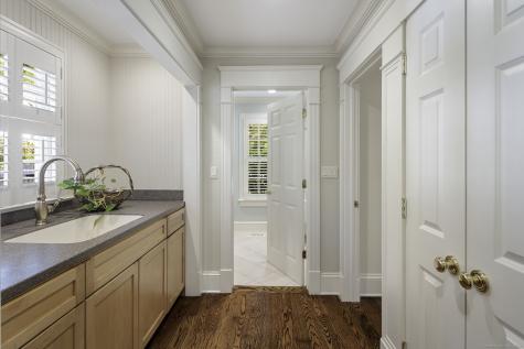 11 Old Oak Road Darien CT 06820