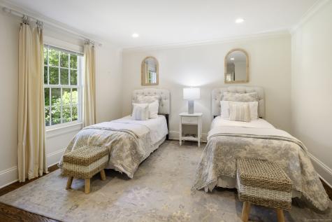 11 Old Oak Road Darien CT 06820