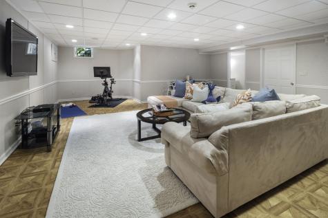 11 Old Oak Road Darien CT 06820