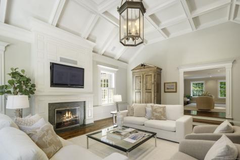 11 Old Oak Road Darien CT 06820