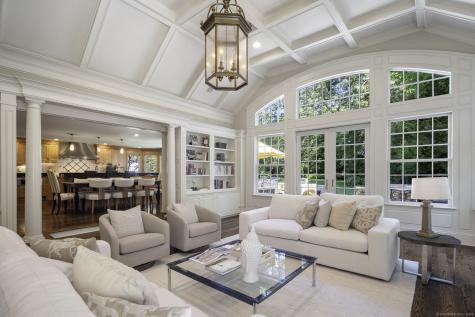 11 Old Oak Road Darien CT 06820