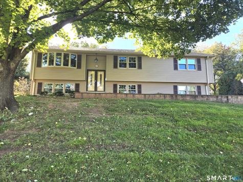 21 Downing Circle Bloomfield CT 06002