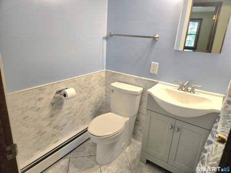21 Downing Circle Bloomfield CT 06002