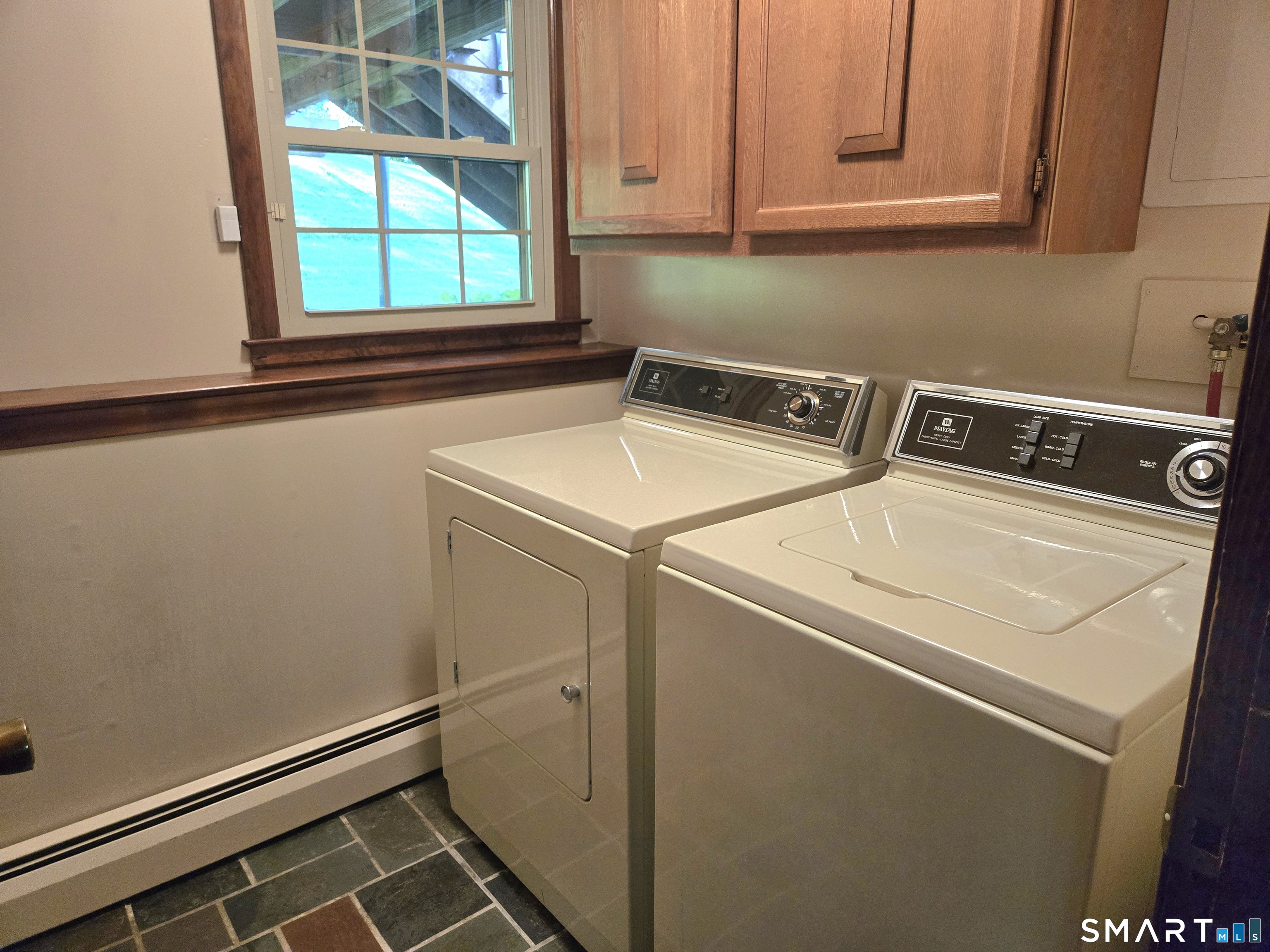 21 Downing Circle Bloomfield CT 06002