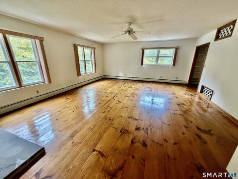 164 Quanopaug Trail Woodbury CT 06798