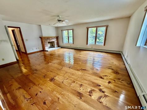 164 Quanopaug Trail Woodbury CT 06798