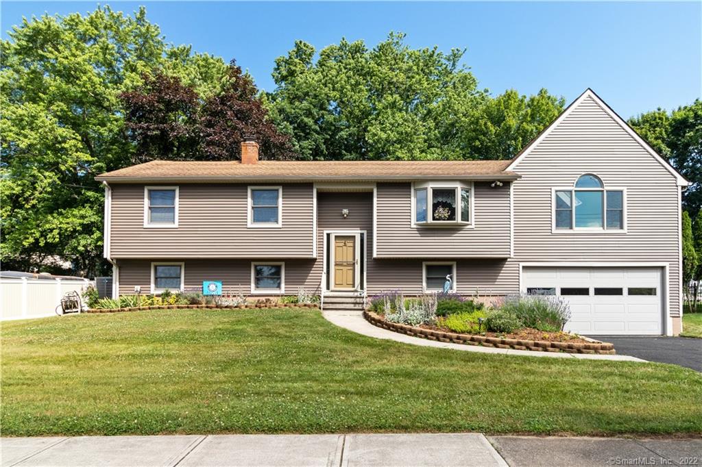 476 West Mayflower Place Milford CT 06460