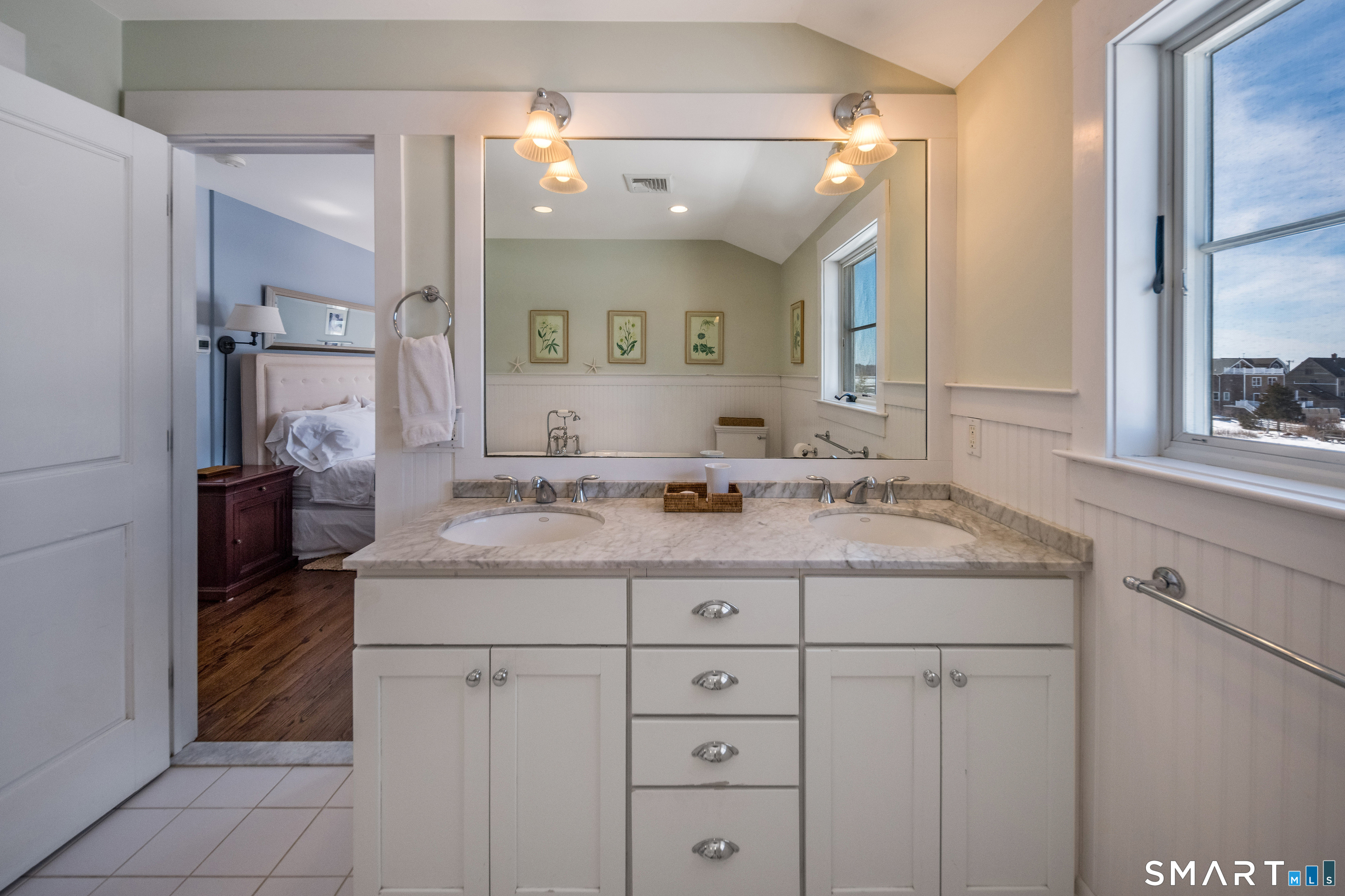 24 Ridgewood Avenue Madison CT 06443