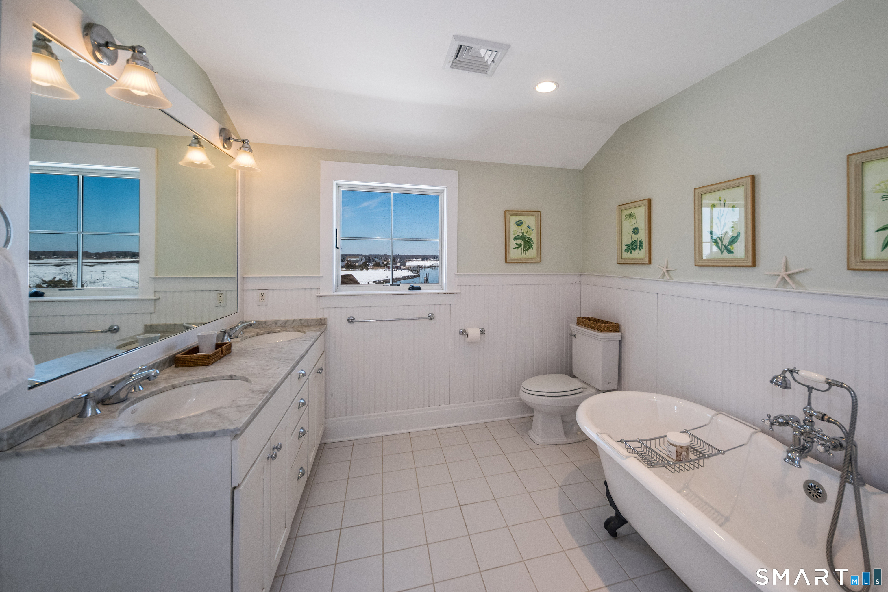 24 Ridgewood Avenue Madison CT 06443