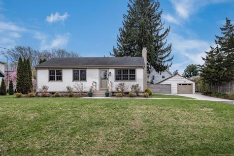 8 Hinckley Street Stonington CT 06355