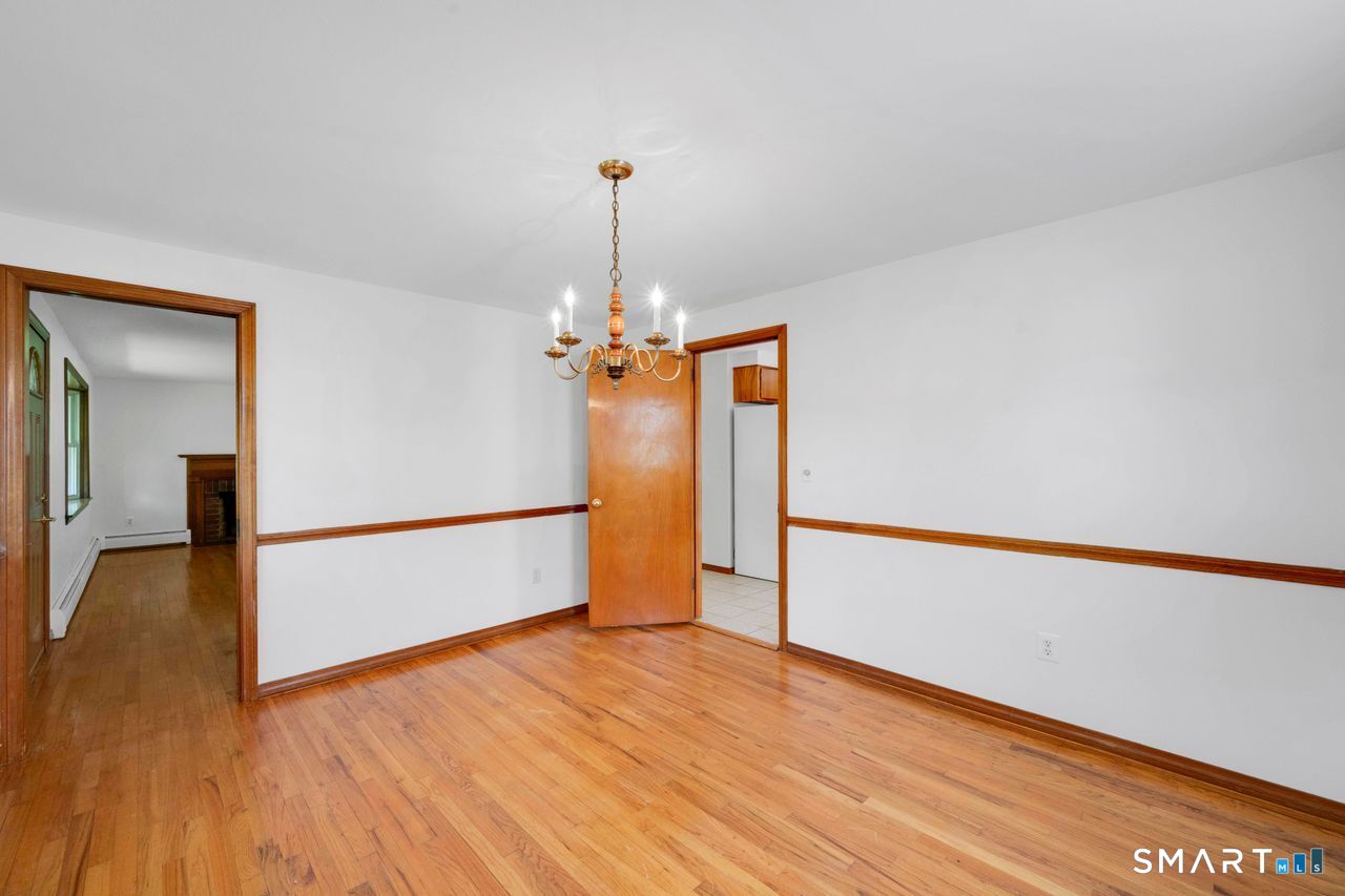 49 Schaffer Drive East Hartford CT 06118