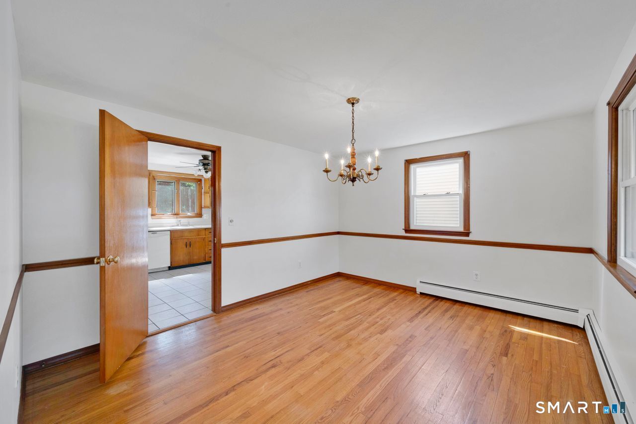 49 Schaffer Drive East Hartford CT 06118