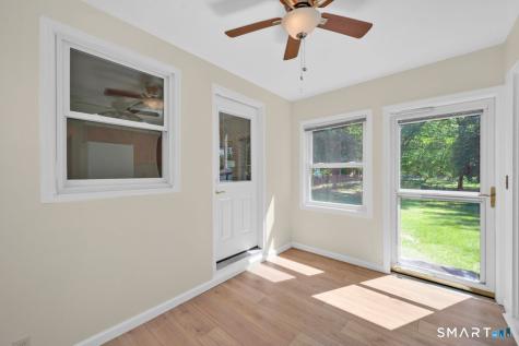 49 Schaffer Drive East Hartford CT 06118