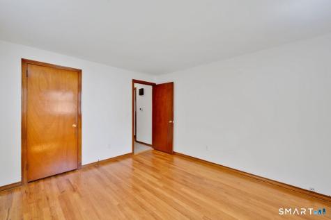 49 Schaffer Drive East Hartford CT 06118