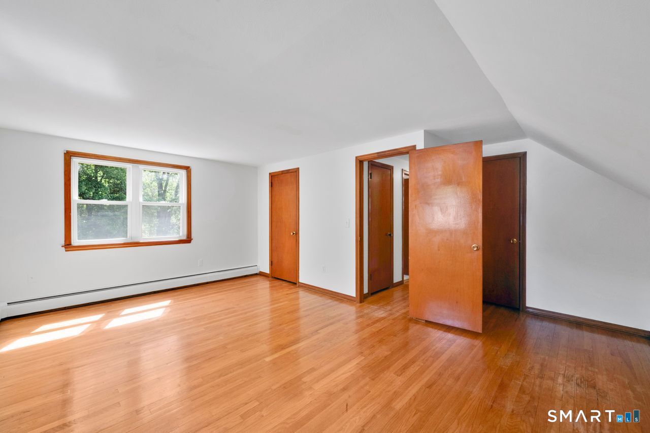 49 Schaffer Drive East Hartford CT 06118