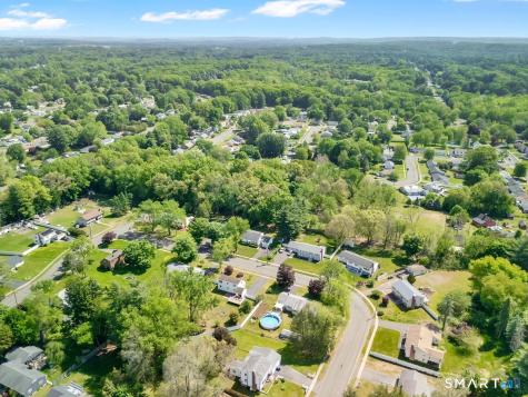 49 Schaffer Drive East Hartford CT 06118