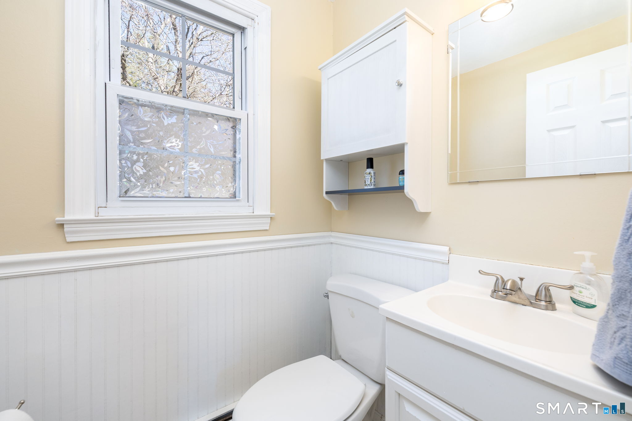 12 Whitehall Drive East Hartford CT 06118