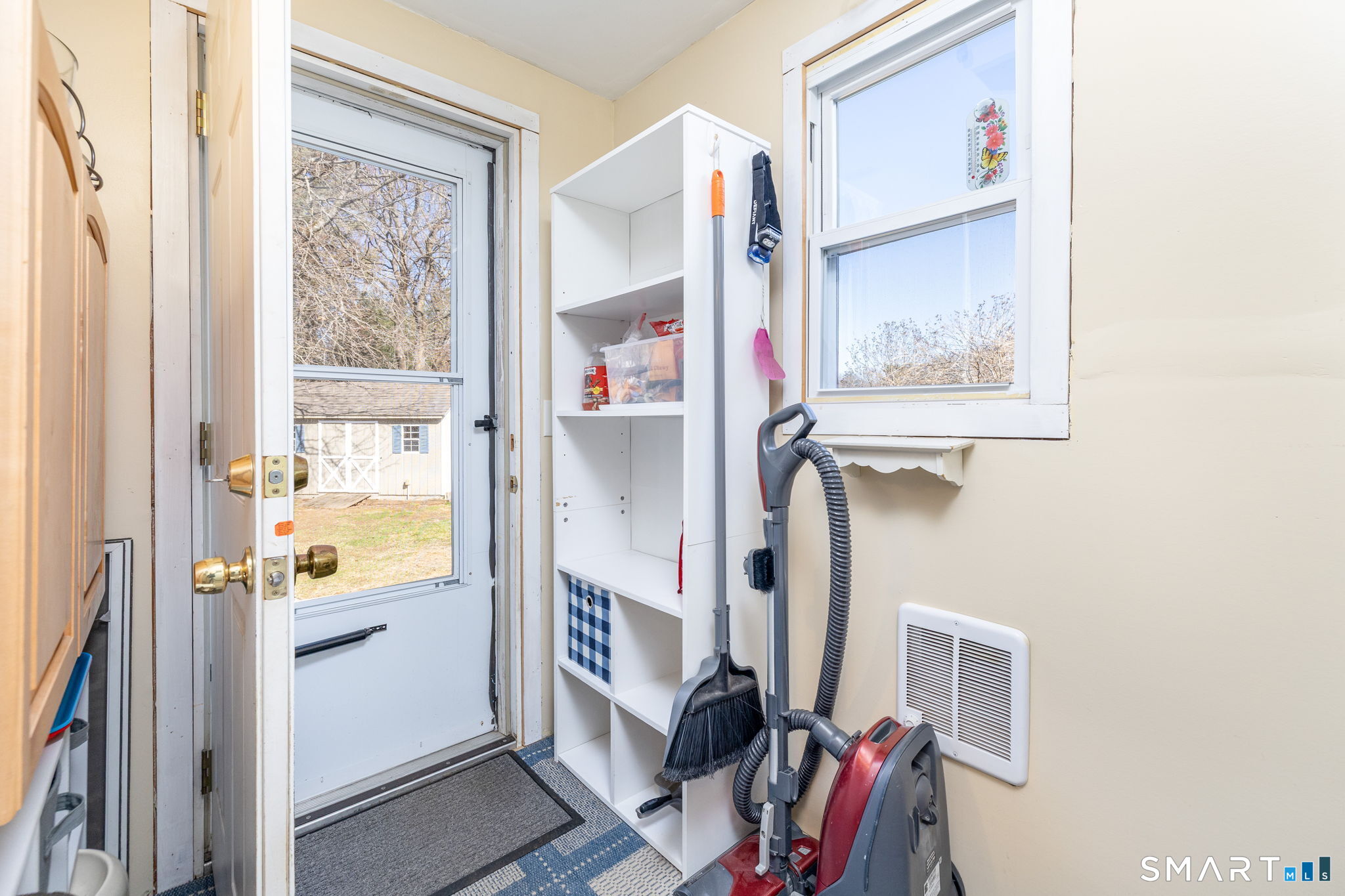 12 Whitehall Drive East Hartford CT 06118