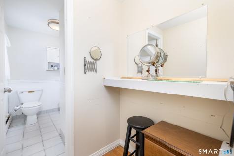 12 Whitehall Drive East Hartford CT 06118