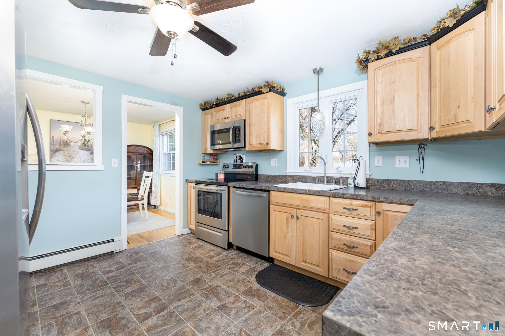 12 Whitehall Drive East Hartford CT 06118
