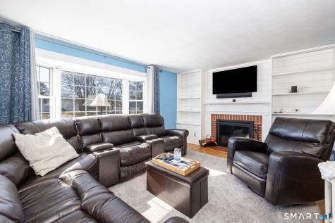 12 Whitehall Drive East Hartford CT 06118