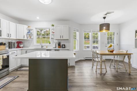 9 Clairmont Circle Groton CT 06355