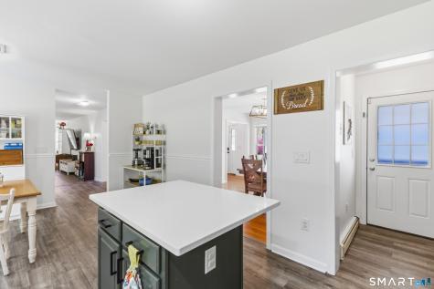 9 Clairmont Circle Groton CT 06355