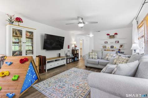9 Clairmont Circle Groton CT 06355