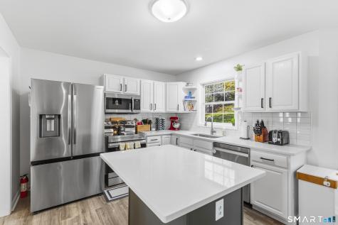 9 Clairmont Circle Groton CT 06355