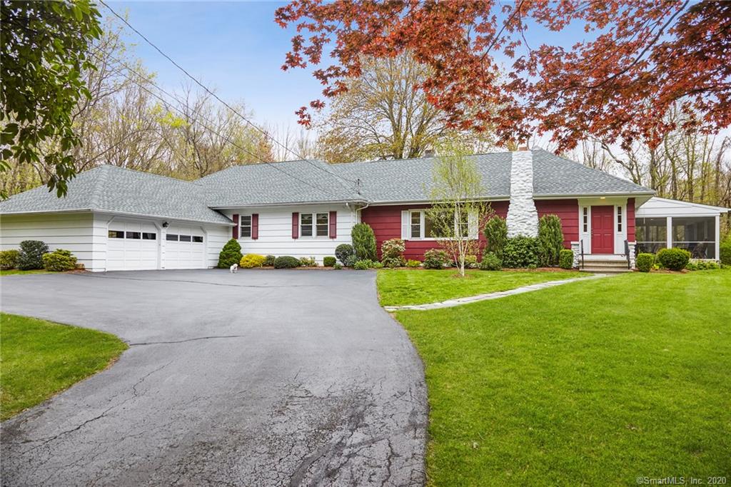1045 Racebrook Road Woodbridge CT 06525