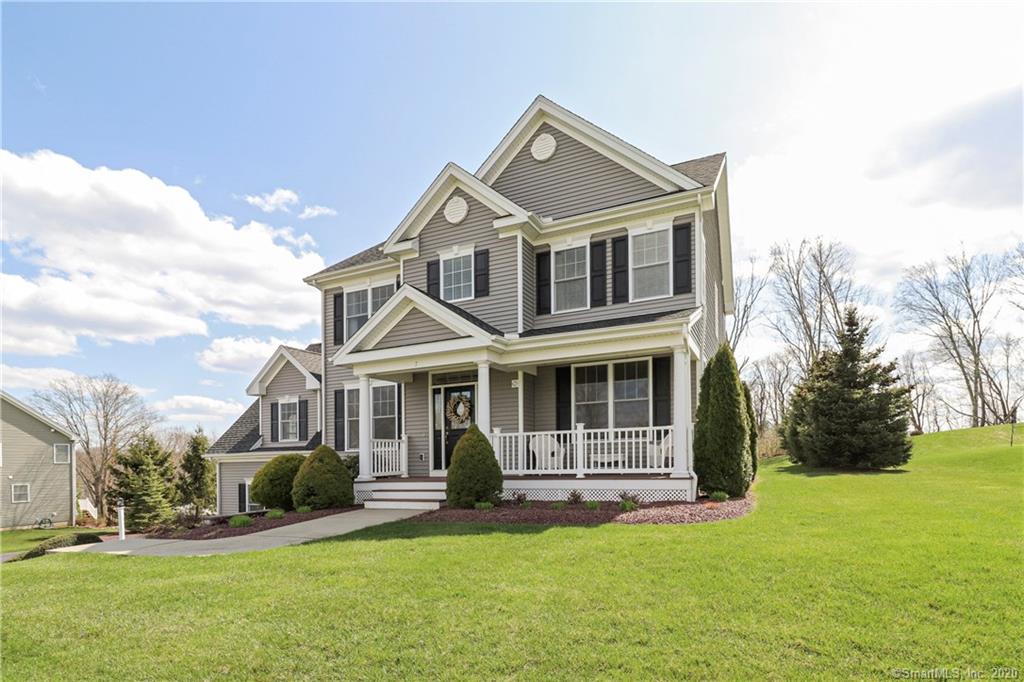7 Red Oak Lane Seymour CT 06483