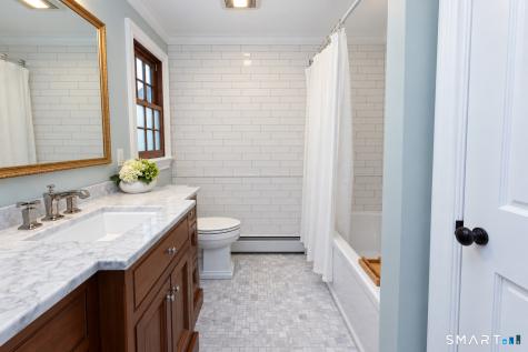 23 Hildurcrest Drive Simsbury CT 06070