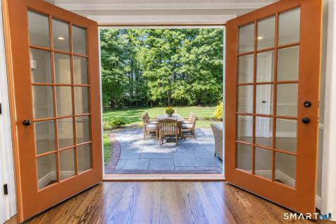 23 Hildurcrest Drive Simsbury CT 06070