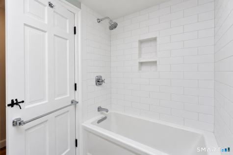 23 Hildurcrest Drive Simsbury CT 06070
